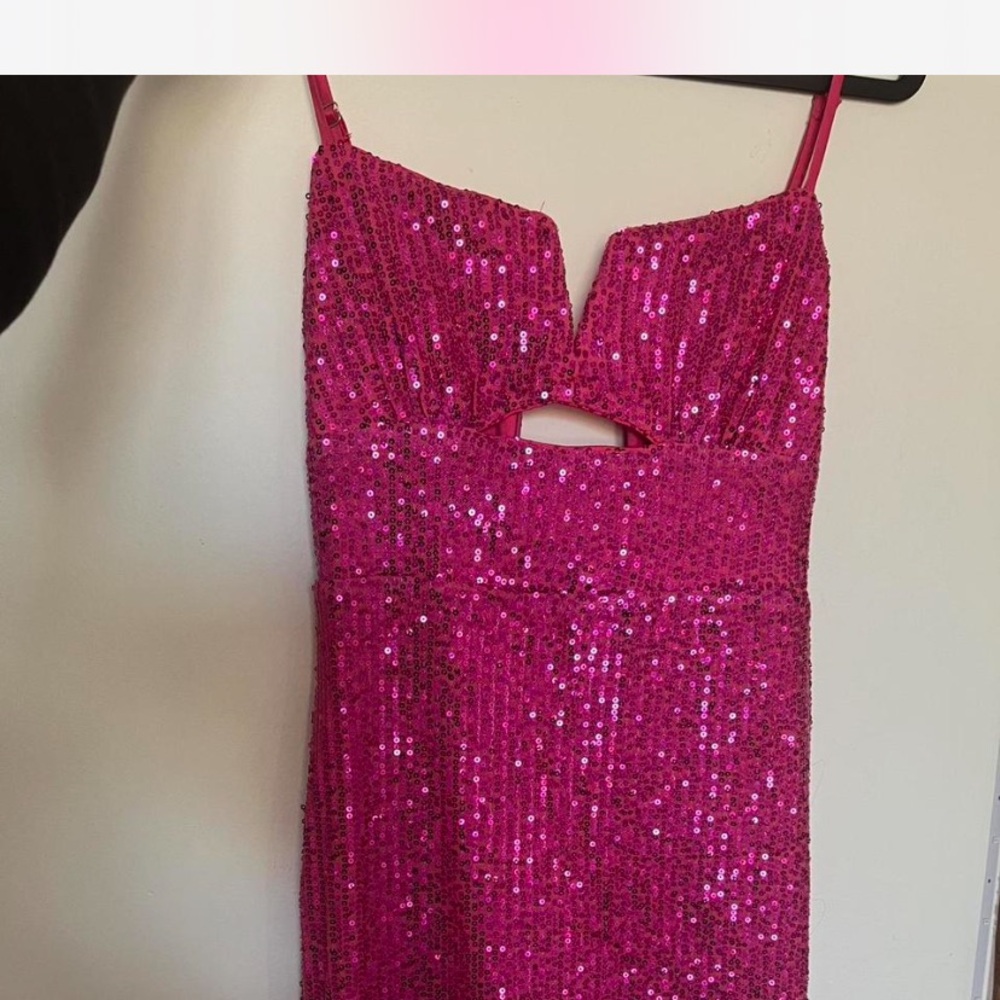 Stunning Pink Sequin Gown - Picture 2 of 4
